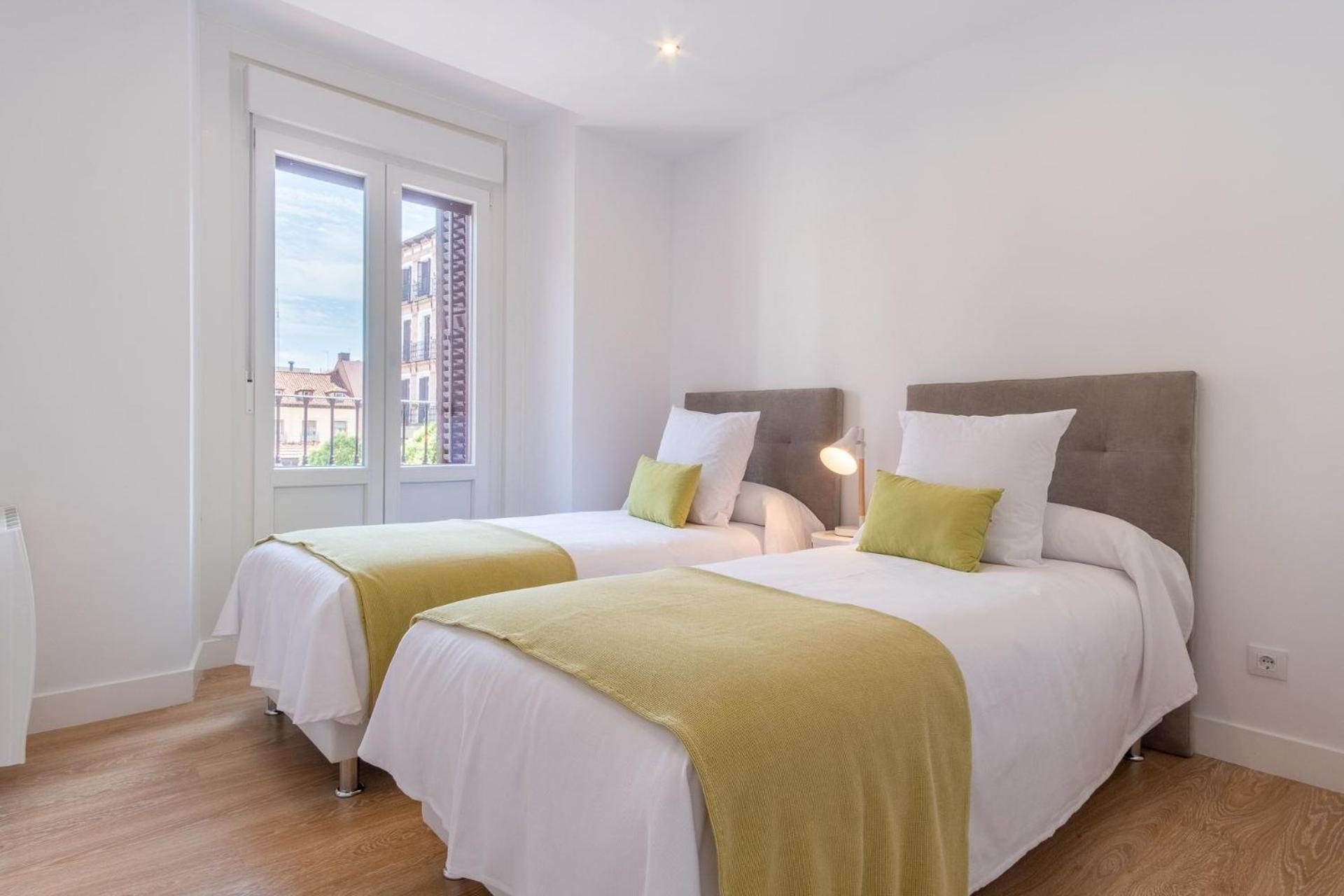 Charming Apartment For 4 Steps Away From Mercado De San Miguel , Calle Mayor IV Madrid Exterior photo