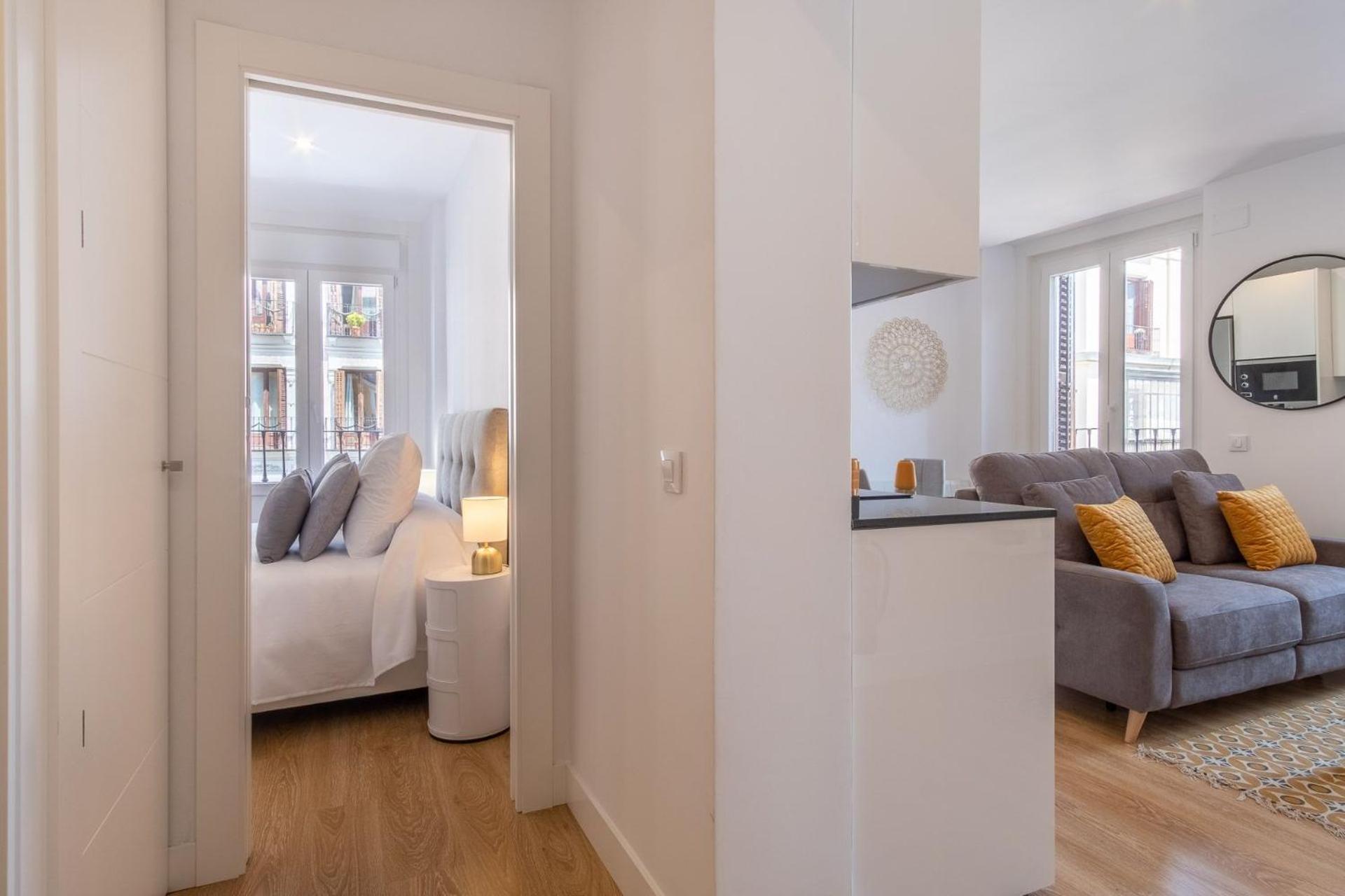 Charming Apartment For 4 Steps Away From Mercado De San Miguel , Calle Mayor IV Madrid Exterior photo
