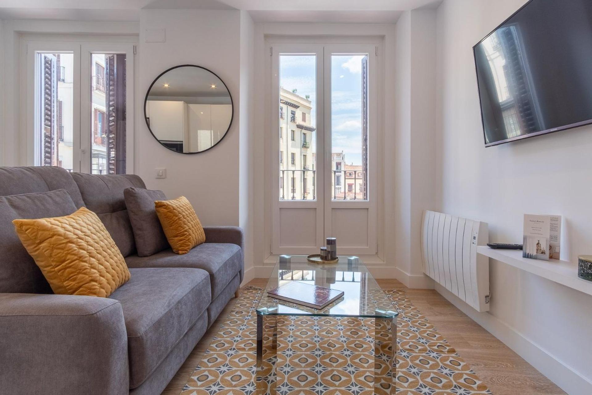 Charming Apartment For 4 Steps Away From Mercado De San Miguel , Calle Mayor IV Madrid Exterior photo
